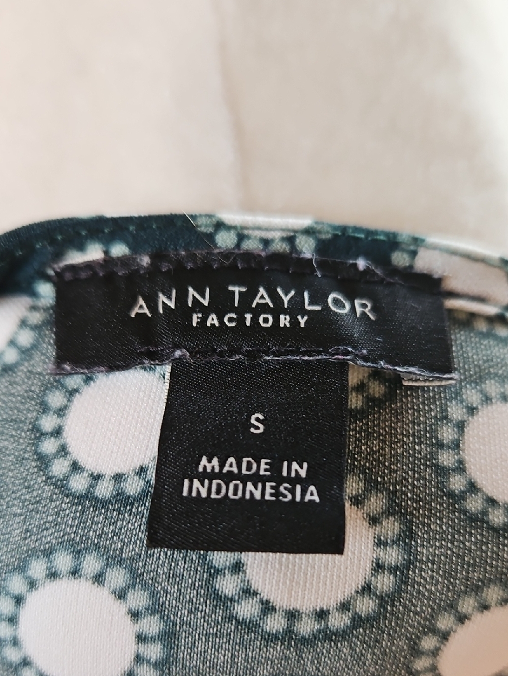 🏝 Ann Taylor - Picture 4 of 5